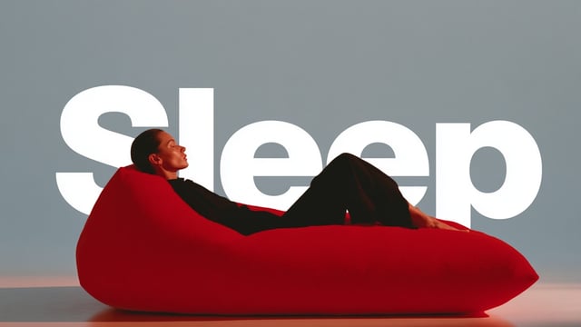 Die Gleiche Schlafenszeit schlägt mehr Stunden im Bett